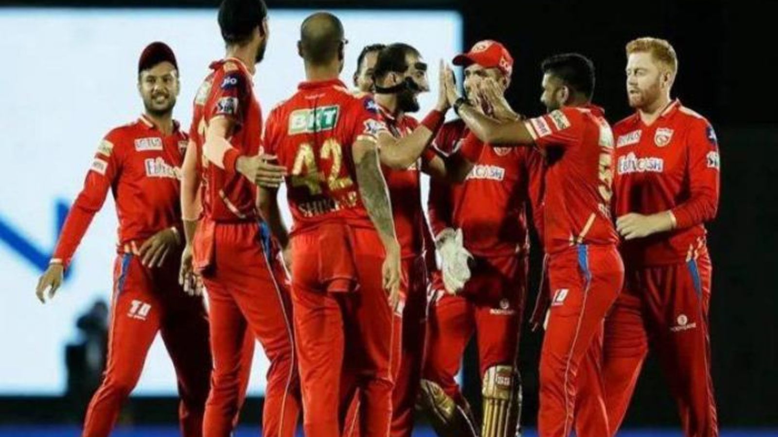 IPL 2023: पंजाब किंग्स को लगा जोर का झटका, ये तूफानी बल्लेबाज बाहर, टीम में आया नया नवेला खिलाड़ी IPL 2023: पंजाब किंग्स को लगा जोर का झटका, ये तूफानी बल्लेबाज बाहर, टीम में आया नया नवेला खिलाड़ी