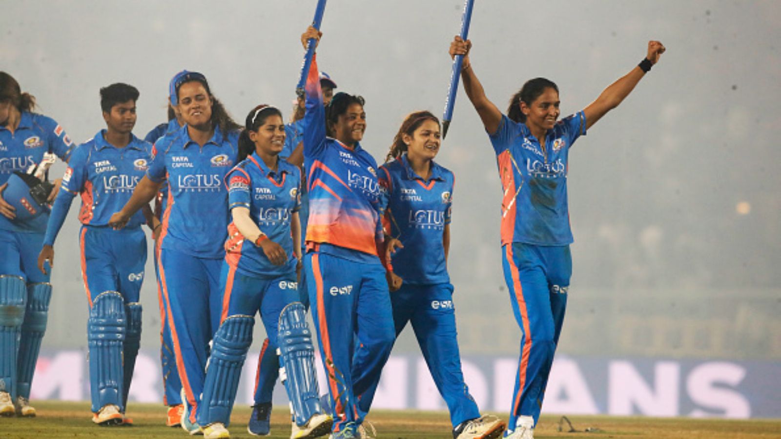 WPL 2023 में विदेशी खिलाड़ियों ने लूटी महफिल, भारतीय प्लेयर्स का फीका रहा खेल WPL 2023 में विदेशी खिलाड़ियों ने लूटी महफिल, भारतीय प्लेयर्स का फीका रहा खेल