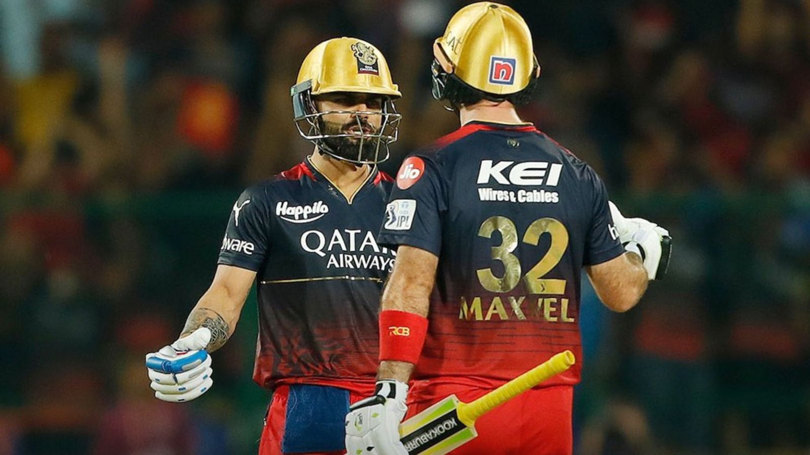 IPL 2023: जीत के बाद बोले कोहली, MI-CSK के बाद हमने किया है सबसे ज्यादा बार क्वालीफाई, इस गेंदबाज के लिए कहा- 'ये तो छक्के ही नहीं खाता' IPL 2023: जीत के बाद बोले कोहली, MI-CSK के बाद हमने किया है सबसे ज्यादा बार क्वालीफाई, इस गेंदबाज के लिए कहा- 'ये तो छक्के ही नहीं खाता'