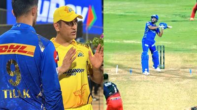 IPL 2023: आखिरी गेंद पर हेलीकॉप्टर शॉट जड़ तिलक वर्मा ने दिलाई धोनी की याद, पिछले साल माही से लिया था 'गुरु मंत्र', VIDEO SportsTak Hindi