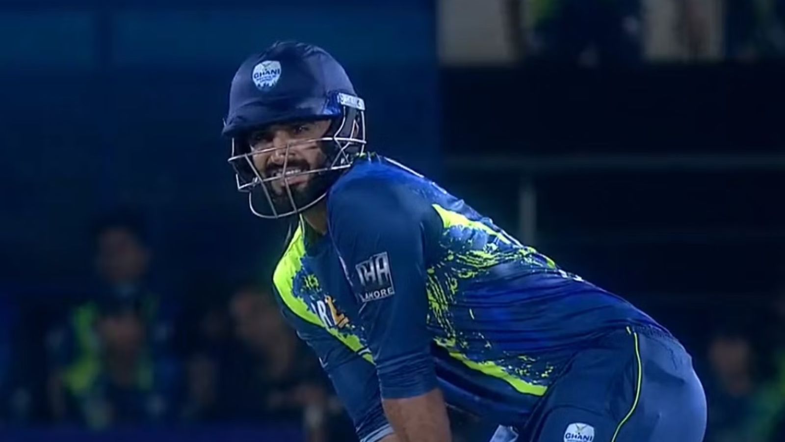 6,6,6,6,4,6... पाकिस्तानी खिलाड़ी ने रमजान टूर्नामेंट में गर्दा उड़ाया, एक ओवर में ठोके 34 रन, देखिए वीडियो 6,6,6,6,4,6... पाकिस्तानी खिलाड़ी ने रमजान टूर्नामेंट में गर्दा उड़ाया, एक ओवर में ठोके 34 रन, देखिए वीडियो