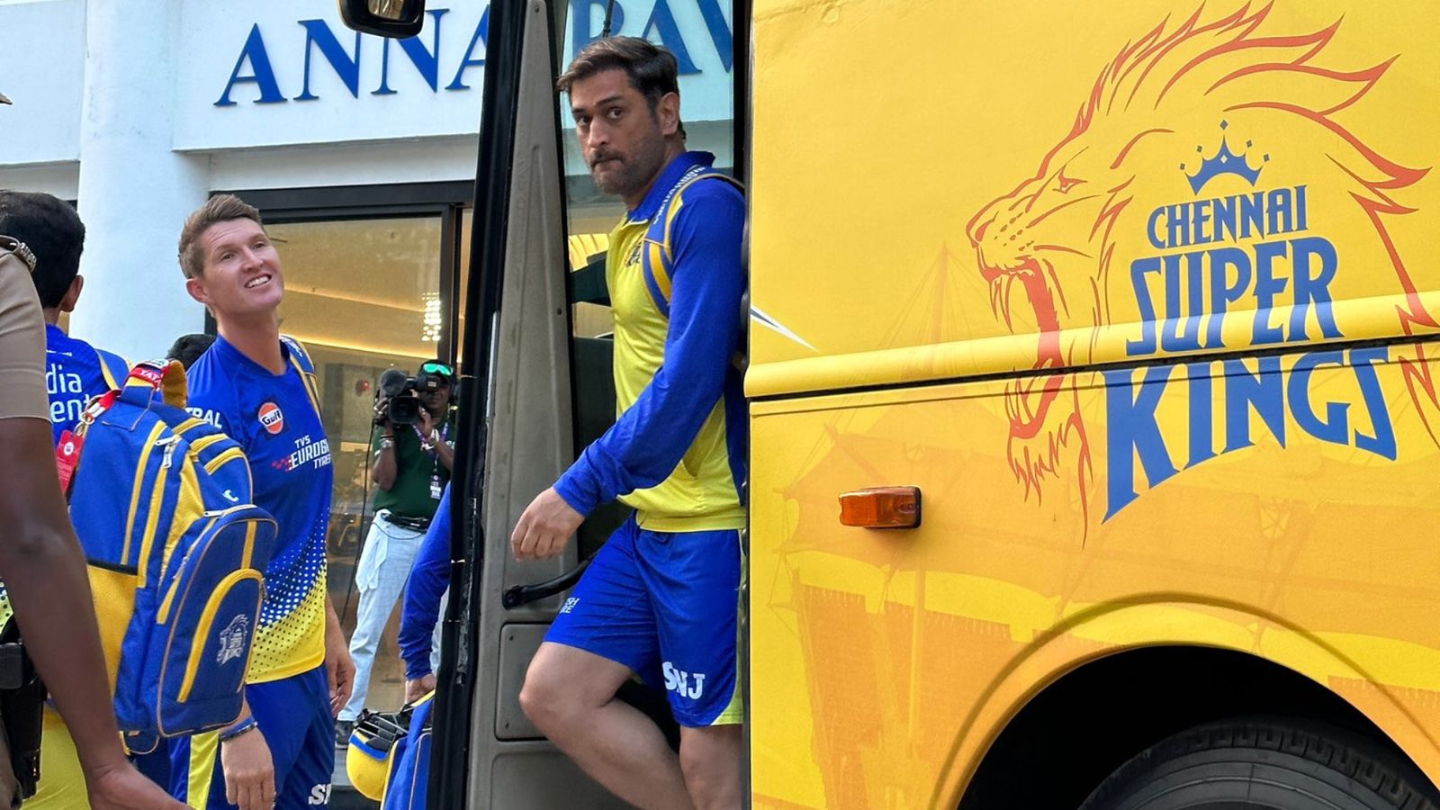 CSKvs LSG IPL 2023: लखनऊ ने टॉस जीतकर बॉलिंग चुनी, टीम में किया एक बदलाव, जानिए कैसी है चेन्नई की प्लेइंग इलेवन CSKvs LSG IPL 2023: लखनऊ ने टॉस जीतकर बॉलिंग चुनी, टीम में किया एक बदलाव, जानिए कैसी है चेन्नई की प्लेइंग इलेवन