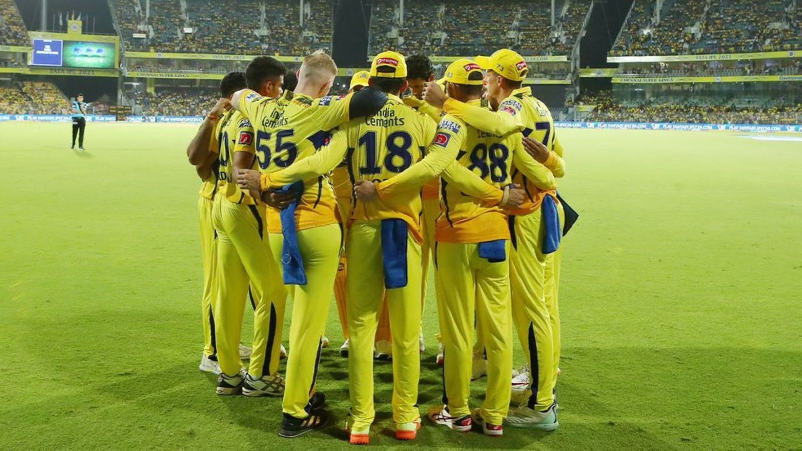 IPL 2023: दबाव में इस गेंदबाज पर आंख बंद कर भरोसा करते हैं धोनी, CSK की जीत के बाद डिविलियर्स का खुलासा IPL 2023: दबाव में इस गेंदबाज पर आंख बंद कर भरोसा करते हैं धोनी, CSK की जीत के बाद डिविलियर्स का खुलासा