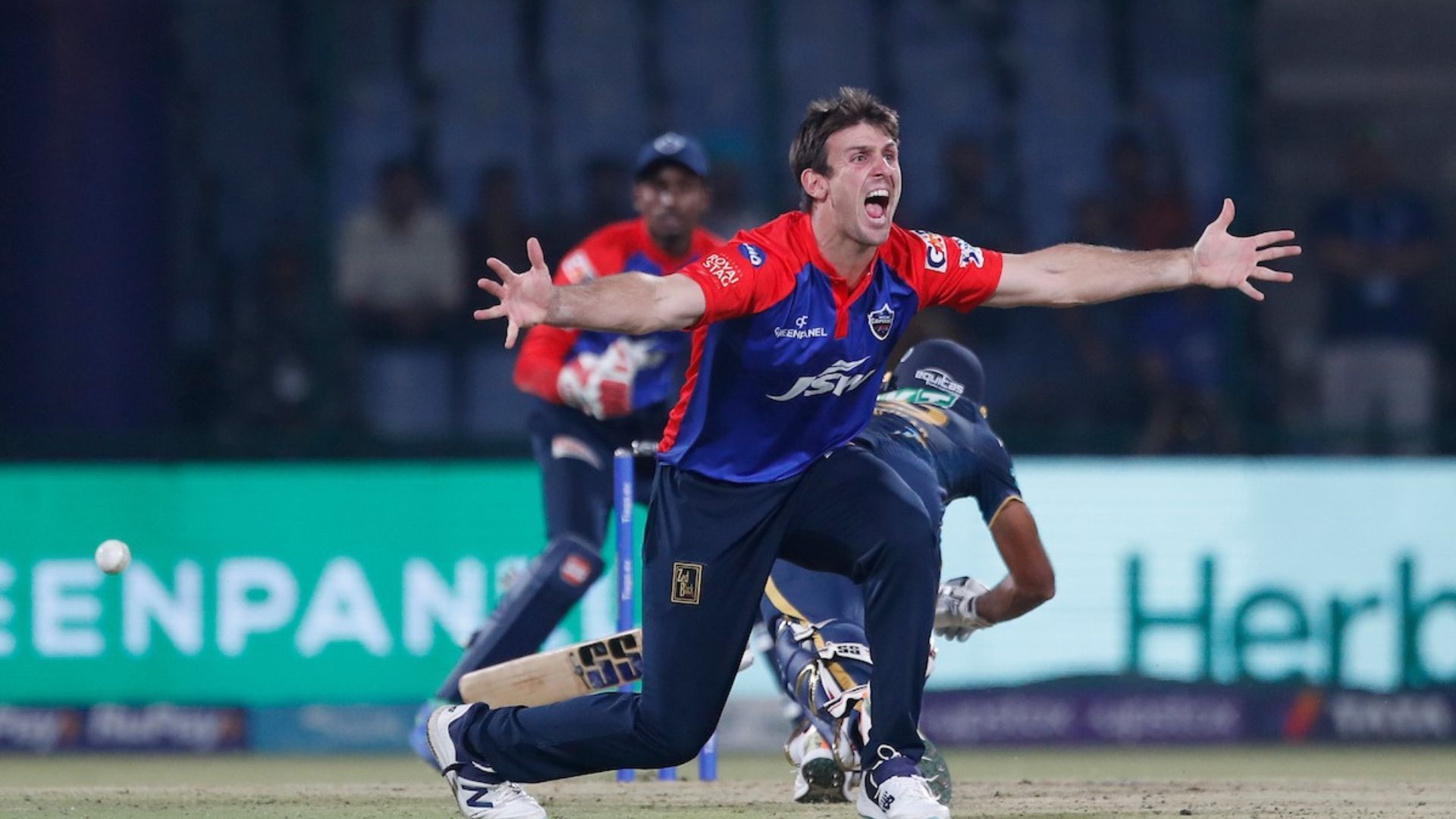 IPL में खूब हो रही है समय की बर्बादी, नए नियम ने किया फैंस का मजा किरकिरा, क्या बेसबॉल की तरह मिलनी चाहिए सजा
