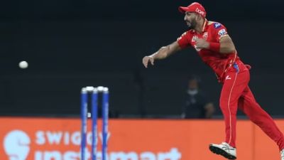 IPL इतिहास का पहला इम्पैक्ट प्लेयर, जिसे ना गेंदबाजी मिली ना बल्लेबाजी, फिर भी जीती टीम SportsTak Hindi