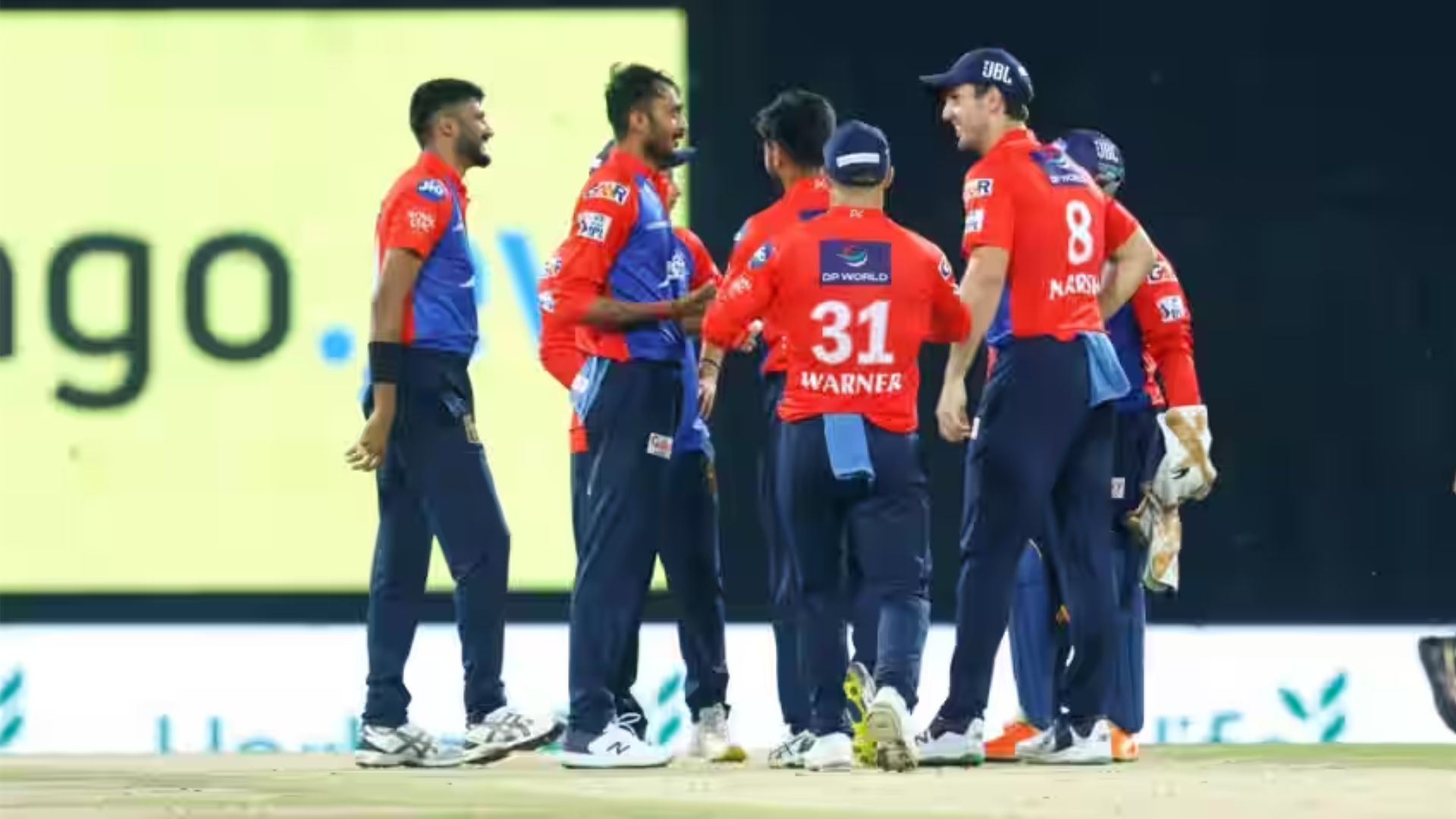 दिल्ली कैपिटल्स की मुश्किलें हैं कि कम होती नहीं! 2 मैच हारने के बाद यह सूरमा छोड़ रहा साथ, शादी के लिए जा रहा घर