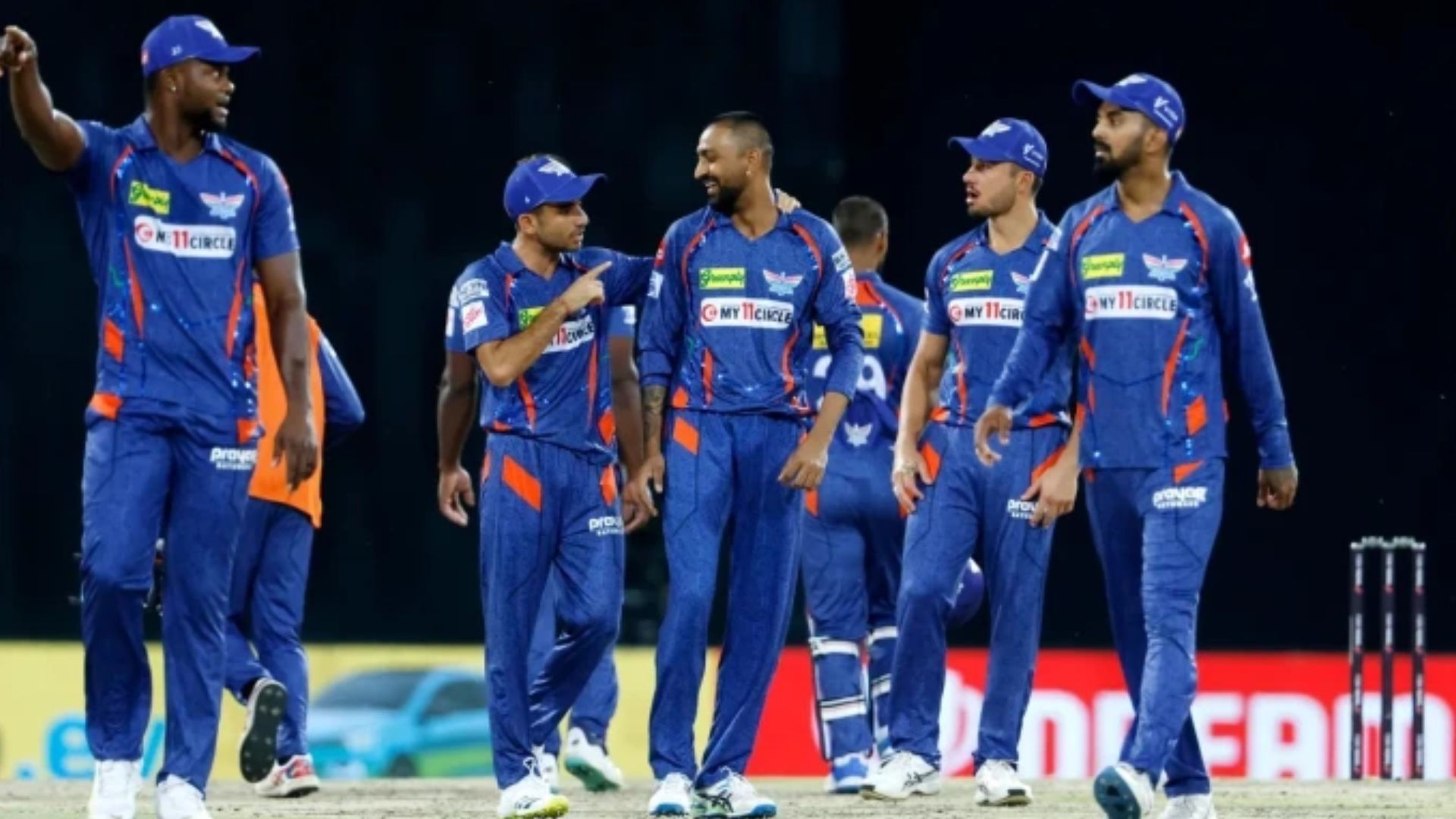 LSG vs SRH : पहले चटकाए 3 विकेट, फिर हार्दिक के बड़े भाई ने बल्ले से दिखाया दम, कहा - 3-4 महीने क्रिकेट से दूर... LSG vs SRH : पहले चटकाए 3 विकेट, फिर हार्दिक के बड़े भाई ने बल्ले से दिखाया दम, कहा - 3-4 महीने क्रिकेट से दूर...