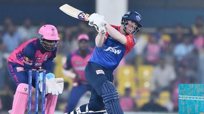 'वॉर्नर अगर तुम सुन रहे हो तो...आईपीएल में मत आना', दिल्ली कैपिटल्स के कप्तान पर बिफरे वीरेंद्र सहवाग SportsTak Hindi