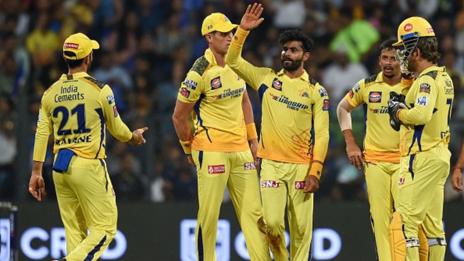 चेन्नई के दो स्टार खिलाड़ी IPL 2023 के कई मैचों से बाहर, दीपक चाहर के साथ इस खिलाड़ी का खेलना भी मुश्किल