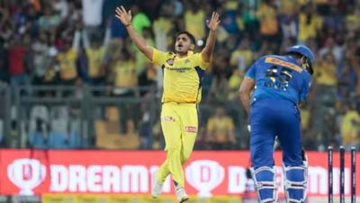 IPL 2023: रोहित शर्मा के विकेट को लेकर CSK के तुषार देशपांडे को सोशल मीडिया पर देनी पड़ रही है सफाई, जानें पूरा मामला SportsTak Hindi