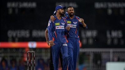IPL 2023: RCB पर रोमांचक जीत के बावजूद केएल राहुल ने खुद को कोसा, स्ट्राइक रेट को लेकर कह दी बड़ी बात SportsTak Hindi