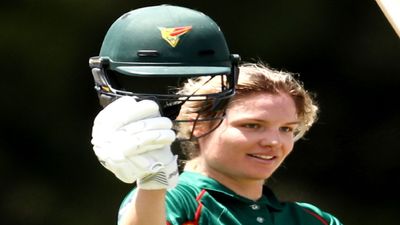 जिसके नाम 27 मैच में थे 60 रन उसने अब सिर्फ 28 गेंद में ठोक डाले 84, 2 गेंदों में 20 रन बनाने का अजूबा भी किया SportsTak Hindi