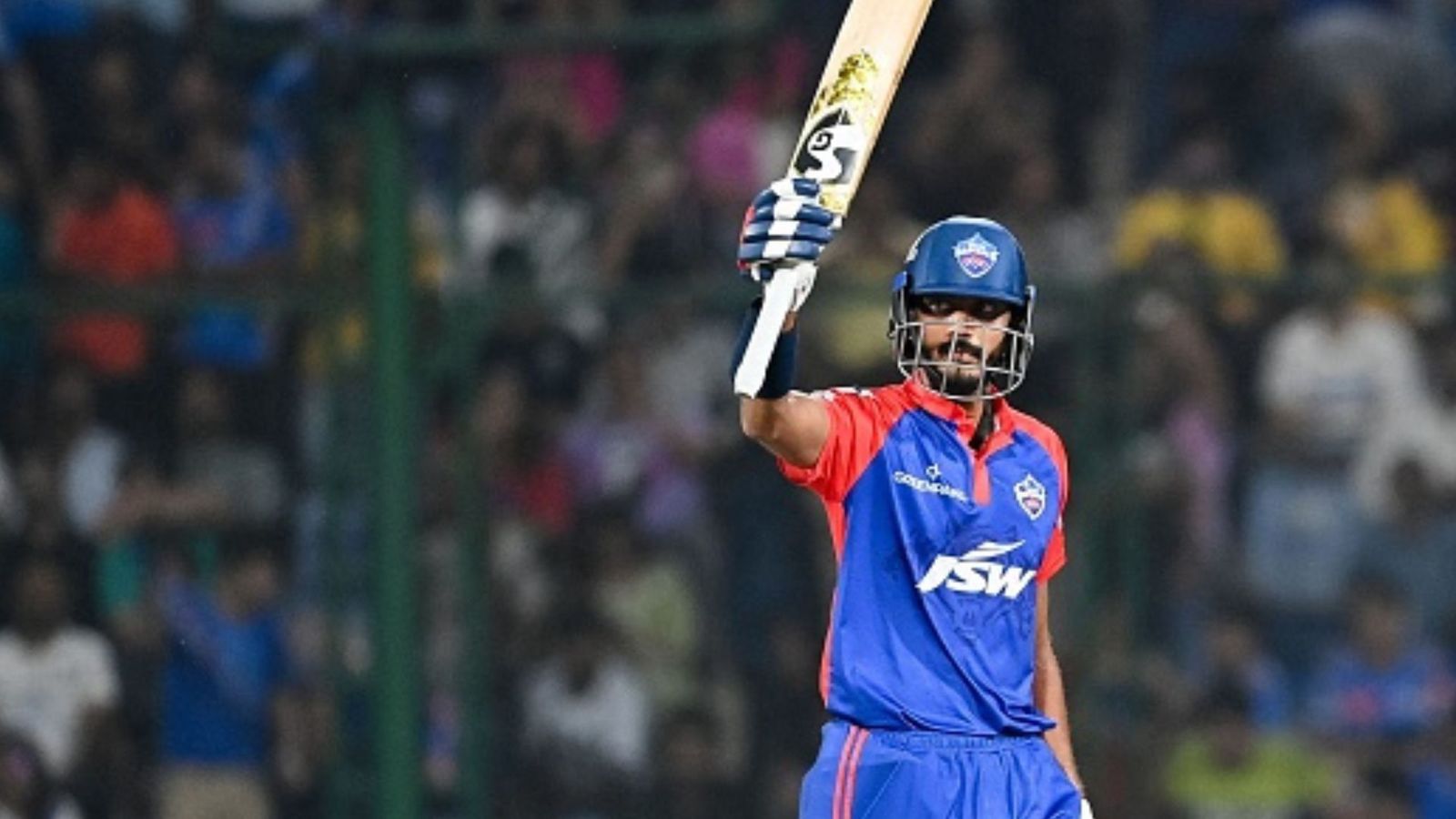 DC vs MI : लगातार चार हार से दिल्ली का बुरा हाल, उपकप्तान अक्षर पटेल ने कहा - हारा हुआ मानकर अब... DC vs MI : लगातार चार हार से दिल्ली का बुरा हाल, उपकप्तान अक्षर पटेल ने कहा - हारा हुआ मानकर अब...