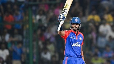 DC vs MI : लगातार चार हार से दिल्ली का बुरा हाल, उपकप्तान अक्षर पटेल ने कहा - हारा हुआ मानकर अब... SportsTak Hindi