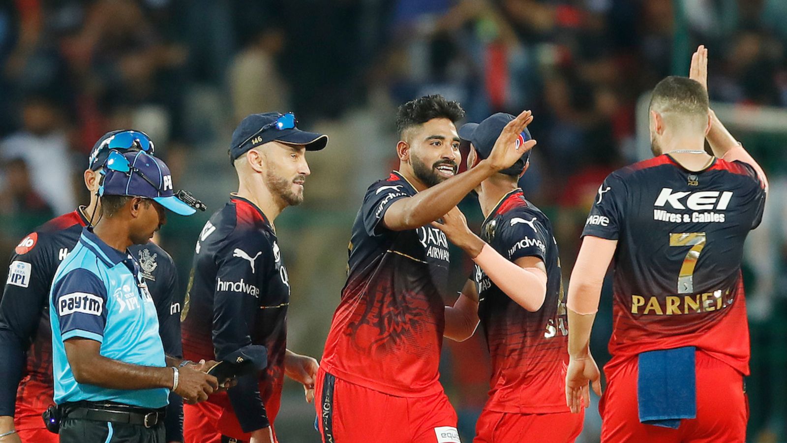 RCBvsDC: बल्लेबाजों ने किया दिल्ली कैपिटल्स का बंटाधार, लगातार 5वां मैच गंवाया, आरसीबी बड़े आराम से जीता RCBvsDC: बल्लेबाजों ने किया दिल्ली कैपिटल्स का बंटाधार, लगातार 5वां मैच गंवाया, आरसीबी बड़े आराम से जीता