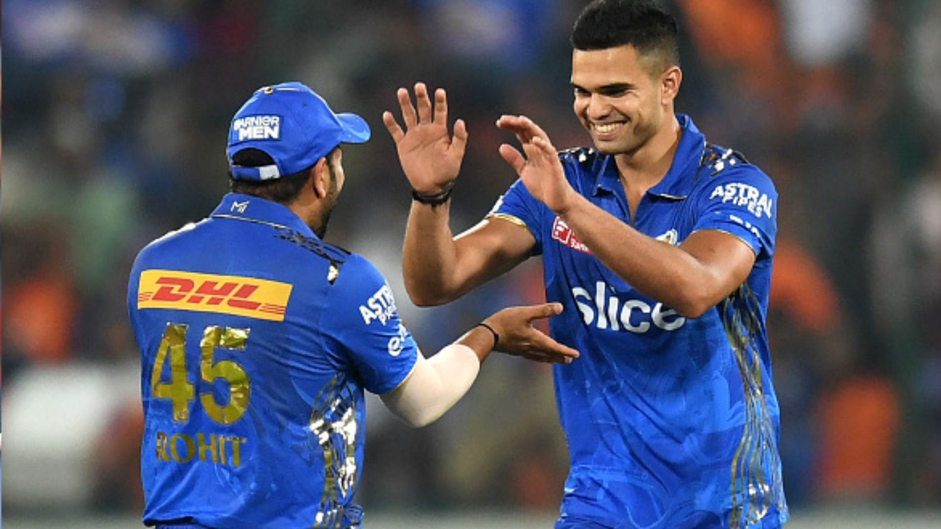 Arjun Tendulkar : 6 गेंद 20 रन के रोमांच में अर्जुन तेंदुलकर ने किस प्लान से मुंबई को दिलाई जीत, कहा - पिता के साथ...