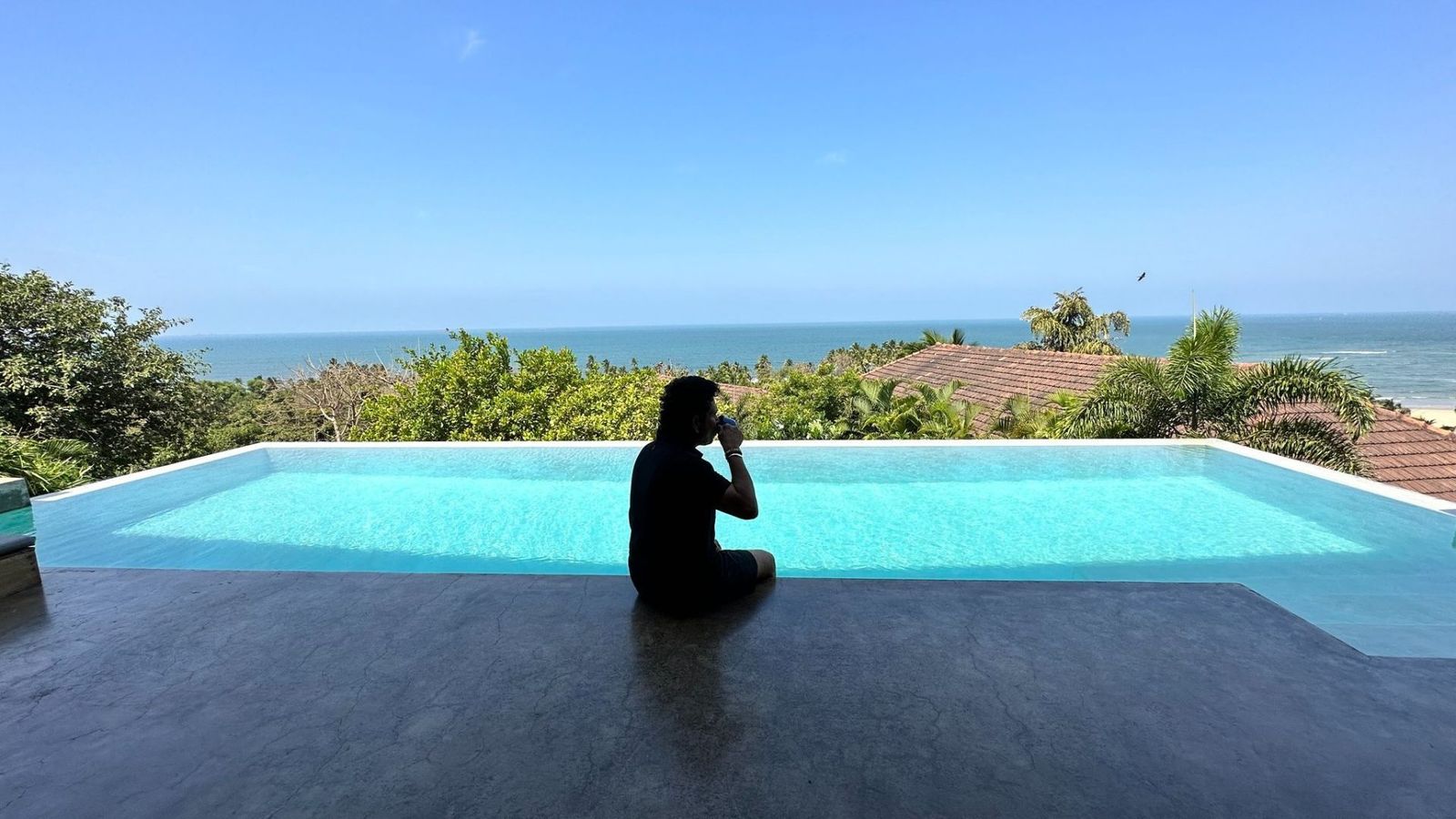 Sachin Tendulkar at 50: सचिन तेंदुलकर ने अपने 50वें जन्मदिन पर 4 शब्दों में किया ट्वीट, इंटरनेट पर लग गई आग Sachin Tendulkar at 50: सचिन तेंदुलकर ने अपने 50वें जन्मदिन पर 4 शब्दों में किया ट्वीट, इंटरनेट पर लग गई आग