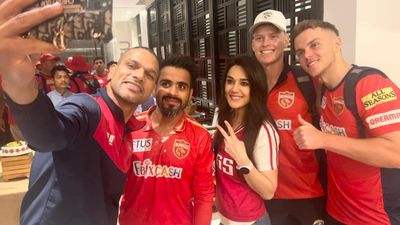 प्रीति जिंटा को पंजाब किंग्स के खिलाड़ियों के लिए बनाने पड़े 120 परांठे, जानिए क्यों हुआ ऐसा SportsTak Hindi