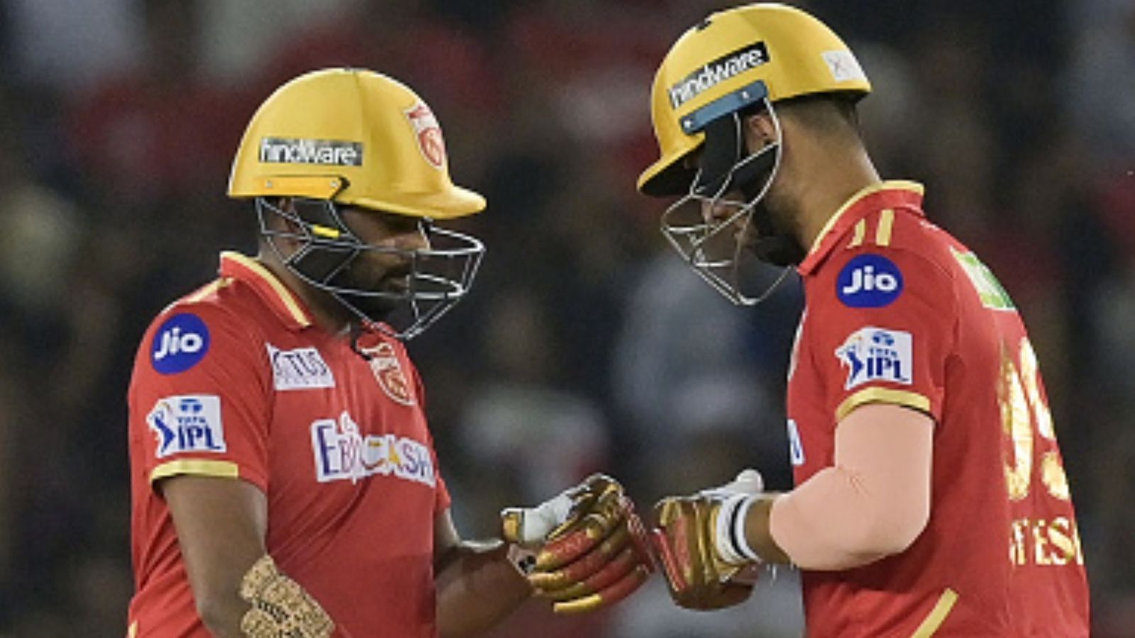 'वो तोड़ू खिलाड़ी है, उसे कभी भी टीम इंडिया से बुलावा आ सकता है', रवि शास्त्री ने इस अनकैप्ड खिलाड़ी को बताया IPL स्टार 'वो तोड़ू खिलाड़ी है, उसे कभी भी टीम इंडिया से बुलावा आ सकता है', रवि शास्त्री ने इस अनकैप्ड खिलाड़ी को बताया IPL स्टार