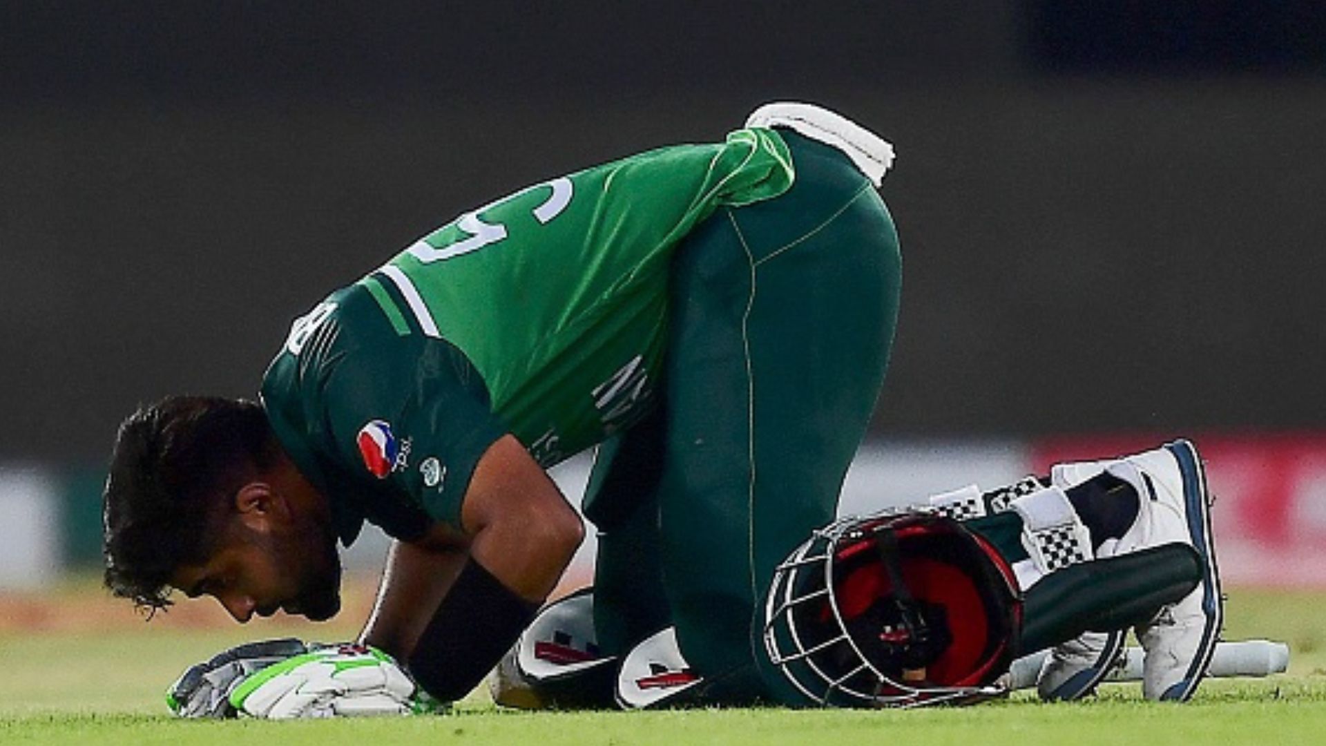 PAK vs NZ : न्यूजीलैंड को 102 रनों से रौंदकर पाकिस्तान बनी ODI क्रिकेट की बादशाह, बाबर आजम के शतक से भारत को पछाड़ा 