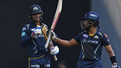 Wriddhiman Saha : 43 गेंद पर साहा ने ठोके 81 रन, विराट कोहली भी हुए कायल, फैंस ने WTC फाइनल के लिए छेड़ी मुहिम SportsTak Hindi