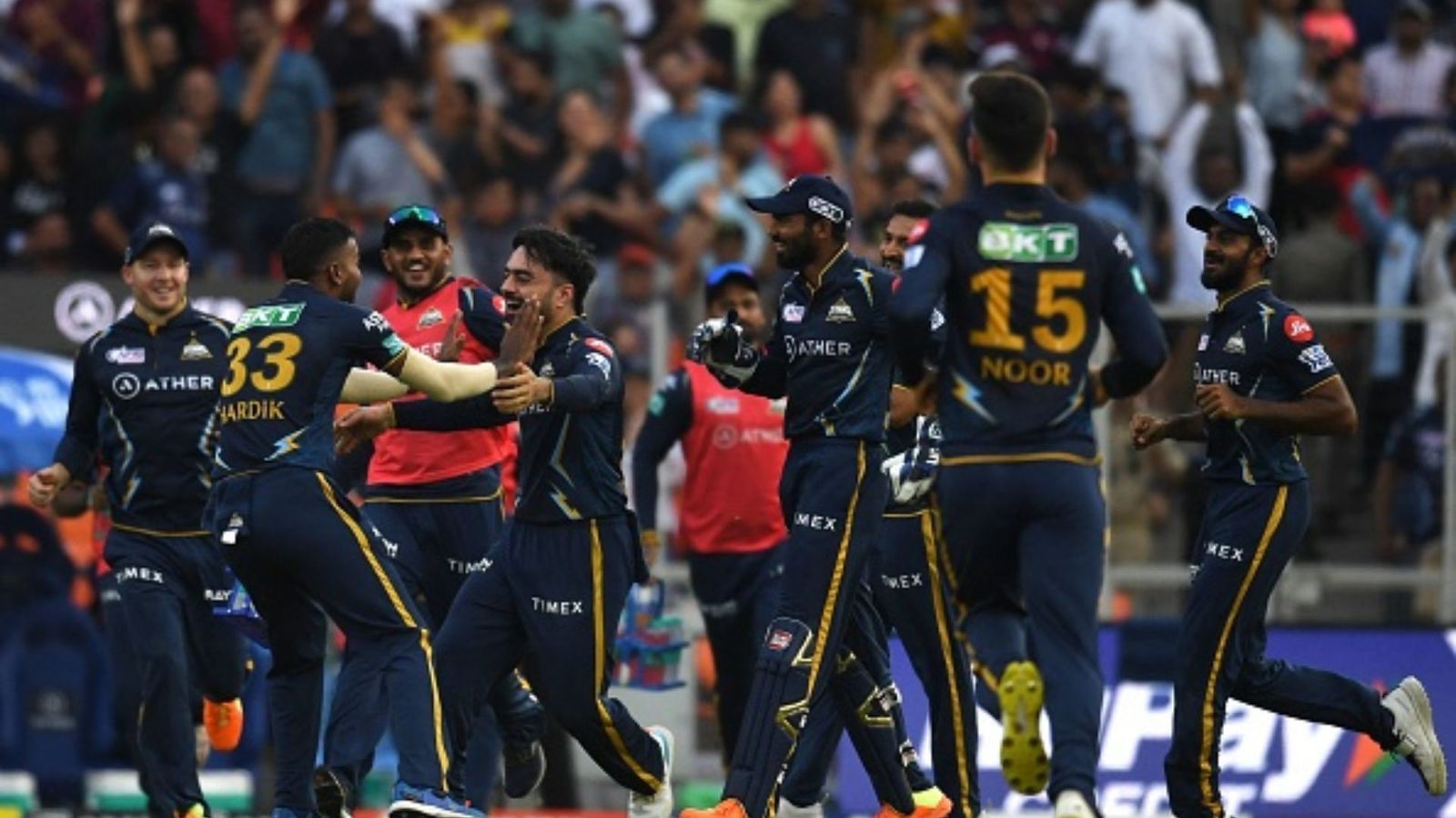 IPL 2023 Points Table: प्लेऑफ्स की दहलीज पर गुजरात, तूफानी जीत के बाद हैदराबाद ने छोड़ा 10वां पायदान IPL 2023 Points Table: प्लेऑफ्स की दहलीज पर गुजरात, तूफानी जीत के बाद हैदराबाद ने छोड़ा 10वां पायदान