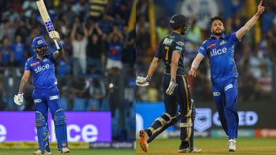 MI vs GT: सूर्य की आंधी के बाद मुंबई के गेंदबाजों ने तोड़ा गुजरात का घमंड, 27 रन से जीता मैच, 10 छक्के जड़ राशिद ने भी बहती गंगा में धोए हाथ SportsTak Hindi