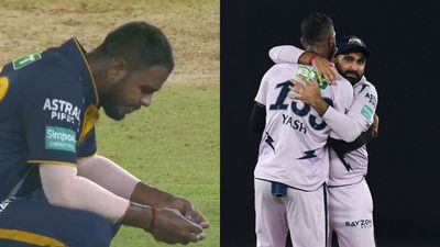 Yash Dayal : 5 छक्के खाकर पड़ा बीमार, 7-8 किलो घटा वजन, 36 दिन बाद की दमदार वापसी, हार्दिक की टीम IPL 2023 के प्लेऑफ में पहुंची SportsTak Hindi