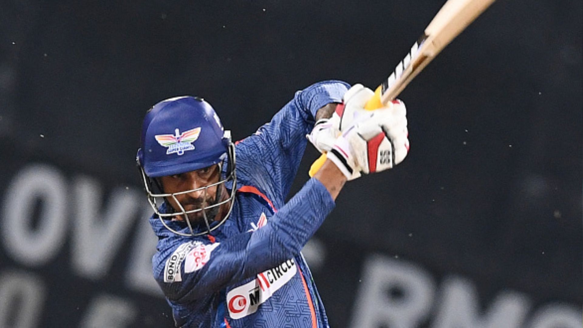 Deepak Hooda : 8 लाख रुपये का एक रन बना रहे हैं दीपक हुड्डा, लखनऊ के लिए बने बोझ, टीम ने फिर भी जताया भरोसा Deepak Hooda : 8 लाख रुपये का एक रन बना रहे हैं दीपक हुड्डा, लखनऊ के लिए बने बोझ, टीम ने फिर भी जताया भरोसा