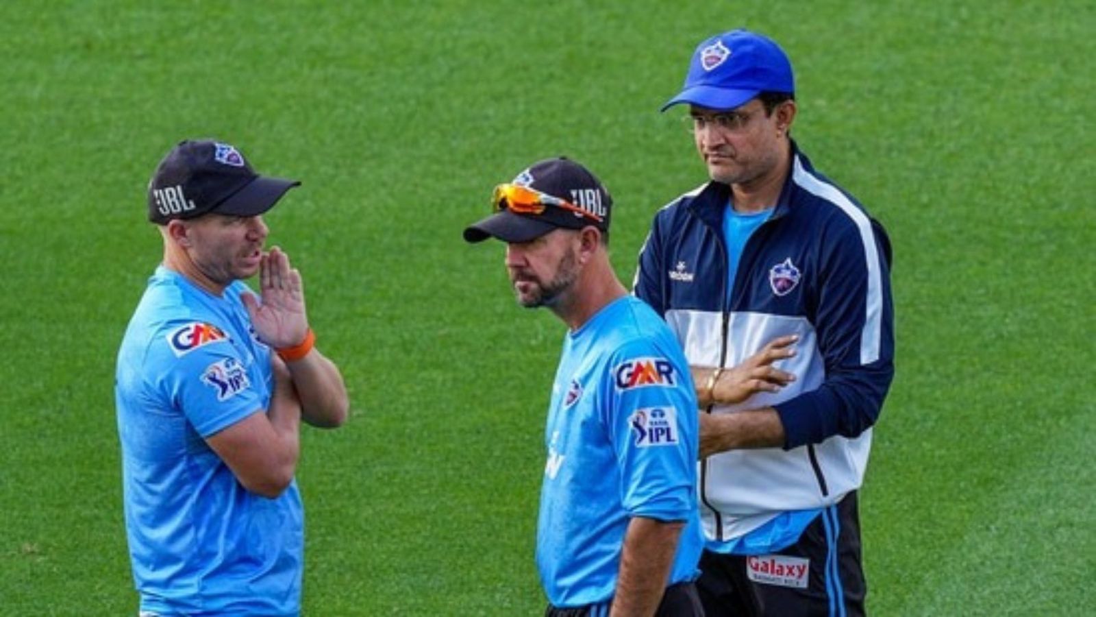 पोंटिंग के बदले इस लेजेंड को बनाओ दिल्ली कैपिटल्स का कोच, दिग्गज भारतीय गेंदबाज बोला- 'उन्हें लोकल टैलेंट की पहचान है' पोंटिंग के बदले इस लेजेंड को बनाओ दिल्ली कैपिटल्स का कोच, दिग्गज भारतीय गेंदबाज बोला- 'उन्हें लोकल टैलेंट की पहचान है'