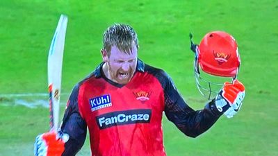 SRH vs RCB: क्लासेन ने ठोका IPL 2023 का 7वां विस्फोटक शतक, बैंगलोर की धड़कनें बढ़ाई SportsTak Hindi