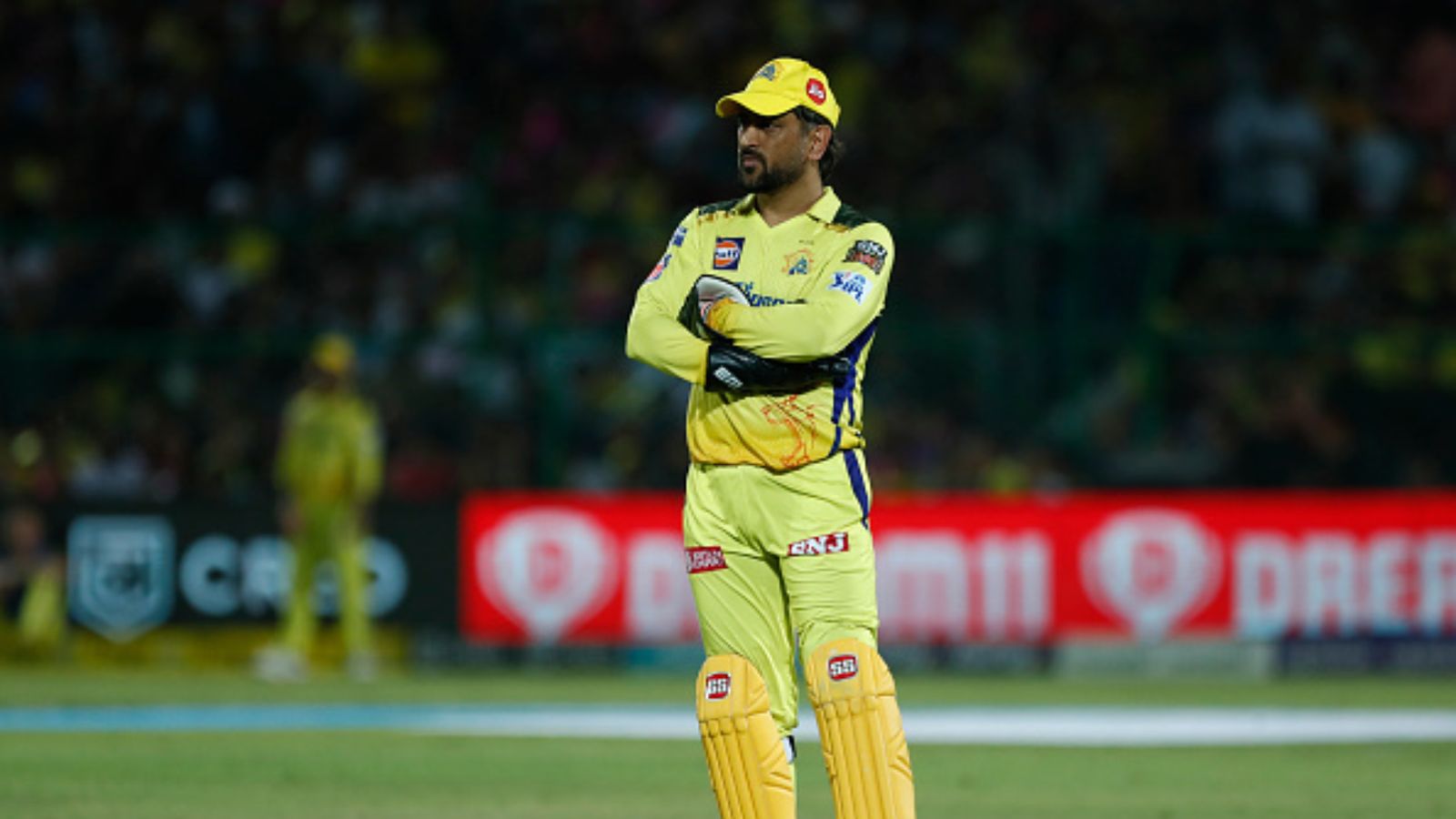 MS Dhoni Retirement पर चेन्नई सुपर किंग्स कैंप से आया जवाब, बैटिंग कोच ने बताया कब तक खेलेंगे धोनी MS Dhoni Retirement पर चेन्नई सुपर किंग्स कैंप से आया जवाब, बैटिंग कोच ने बताया कब तक खेलेंगे धोनी