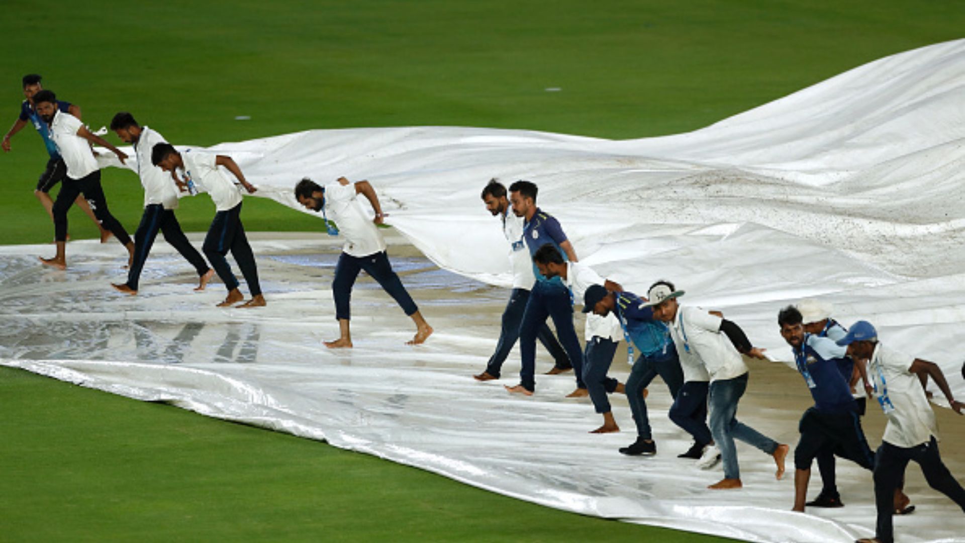 IPL 2023 Final: 11 बजे रुक गई थी बारिश फिर भी क्यों नहीं हुआ मैच, अंपायरों ने किया बड़ा खुलासा