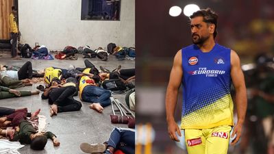 IPL 2023 Final, CSK vs GT : चेन्नई और गुजरात का फाइनल बारिश ने बिगाड़ा, धोनी के फैंस ने अहमदाबाद रेलवे स्टेशन पर बिताई रात, देखें Video SportsTak Hindi