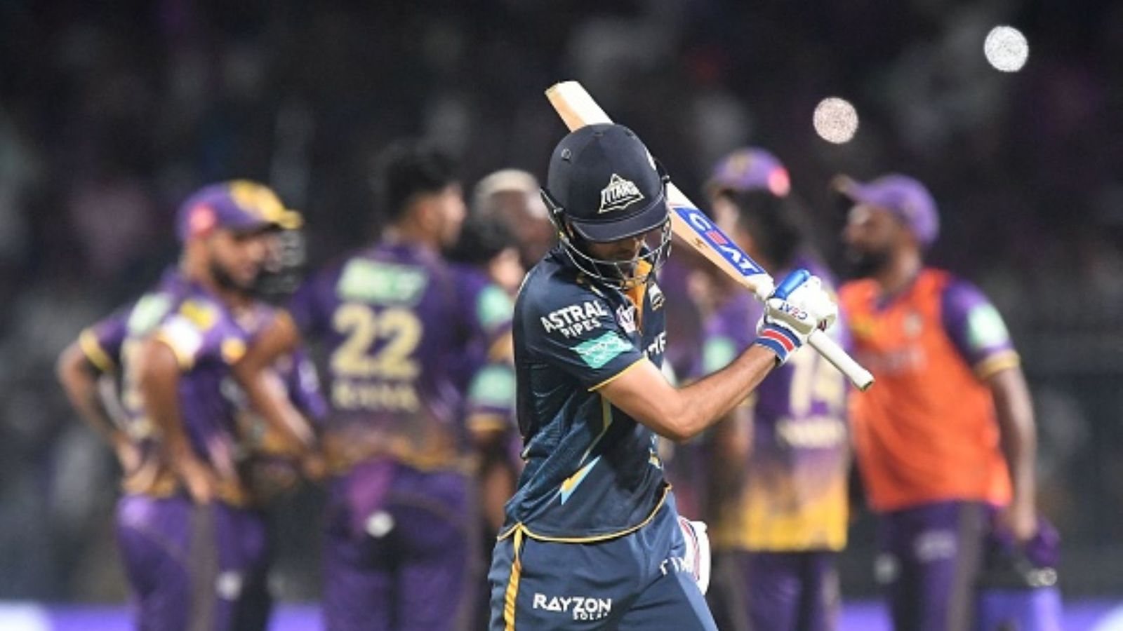 न्यूजीलैंड के पूर्व क्रिकेटर का बड़ा बयान, कोहली के दोस्त को रिलीज कर KKR ने की है सबसे बड़ी गलती न्यूजीलैंड के पूर्व क्रिकेटर का बड़ा बयान, कोहली के दोस्त को रिलीज कर KKR ने की है सबसे बड़ी गलती