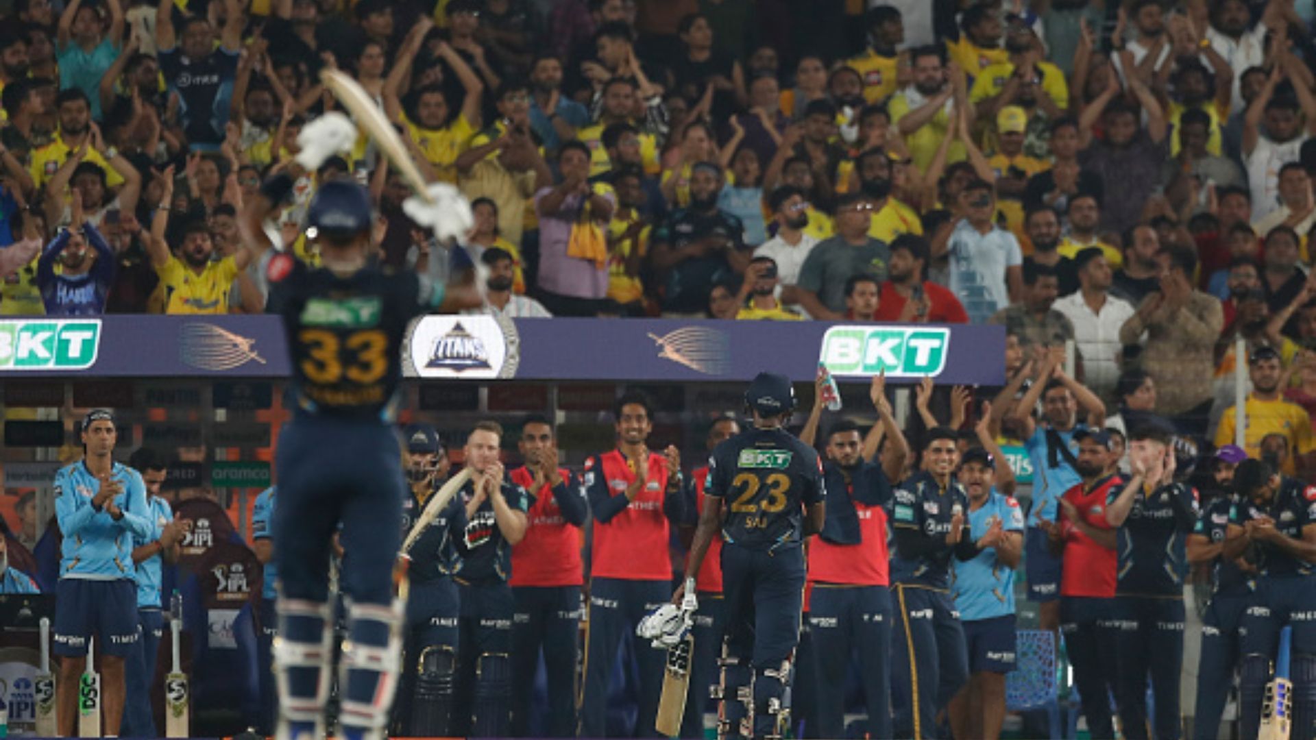 IPL 2023 Final: धोनी को 'चेन्नई' के खिलाड़ी ने चौंकाया, बल्ले से जमकर पीटा और CSK प्लेयर्स को हर कोने में दौड़ाया