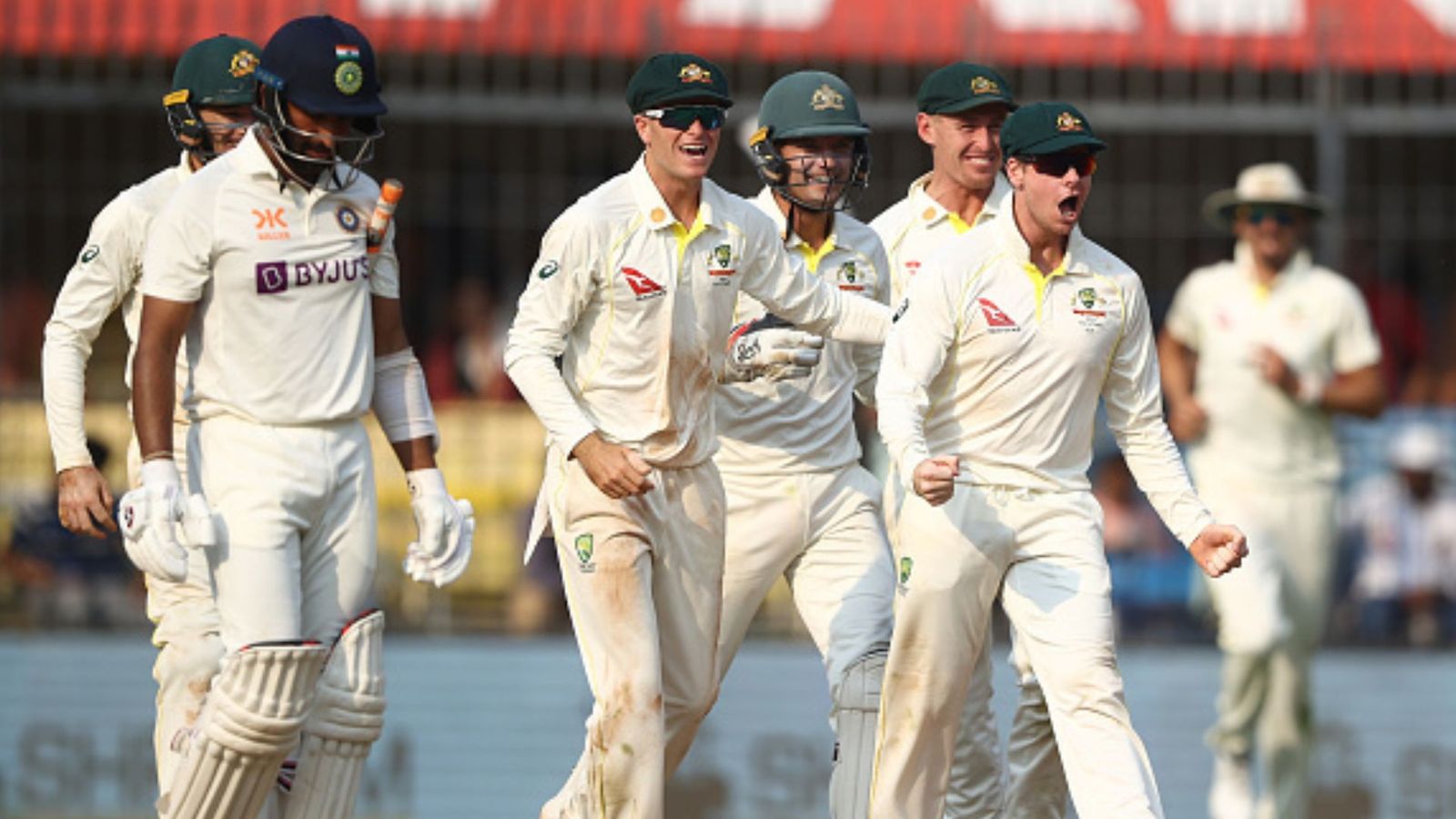 WTC Final से पहले 140 साल पुराने रिकॉर्ड ने ऑस्ट्रेलिया के उड़ाए होश! भारत से पार पाना नहीं होगा आसान WTC Final से पहले 140 साल पुराने रिकॉर्ड ने ऑस्ट्रेलिया के उड़ाए होश! भारत से पार पाना नहीं होगा आसान