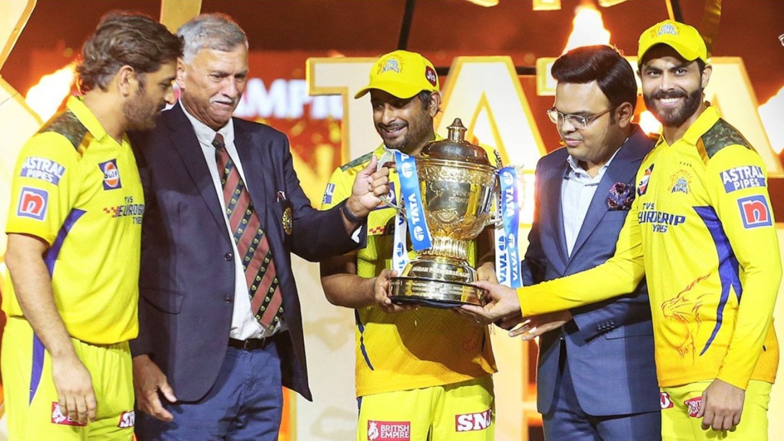 धोनी ने मुझे और जडेजा को आवाज देकर बुलाया था, रायडू का बड़ा खुलासा, आईपीएल ट्रॉफी को... धोनी ने मुझे और जडेजा को आवाज देकर बुलाया था, रायडू का बड़ा खुलासा, आईपीएल ट्रॉफी को...