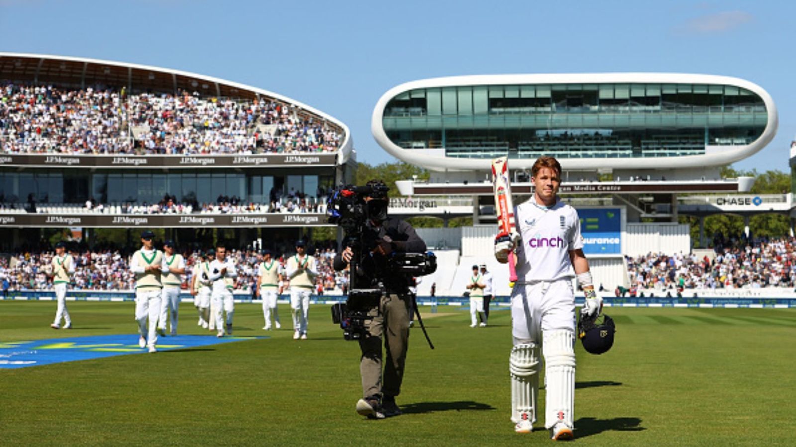 ENG vs IRE: लॉर्ड्स के मैदान पर ओली पोप के बल्ले ने उगली आग, जड़ा सबसे तेज दोहरा शतक, 50 साल के इतिहास में पहली बार हुआ ऐसा ENG vs IRE: लॉर्ड्स के मैदान पर ओली पोप के बल्ले ने उगली आग, जड़ा सबसे तेज दोहरा शतक, 50 साल के इतिहास में पहली बार हुआ ऐसा