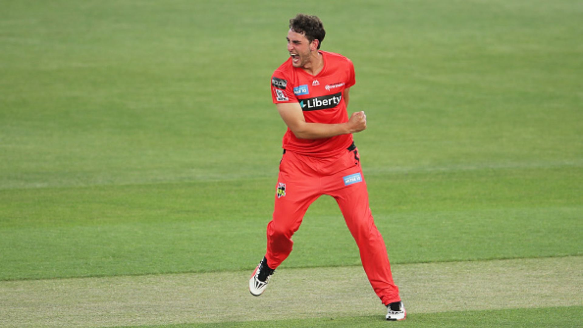 ऑस्ट्रेलियाई स्पिनर की गाड़ी पर इंग्लैंड में लोगों ने फेंके अंडे, खिलाड़ी ने लिखा- शायद यहां ऐसे ही होता है स्वागत, देखें फोटो