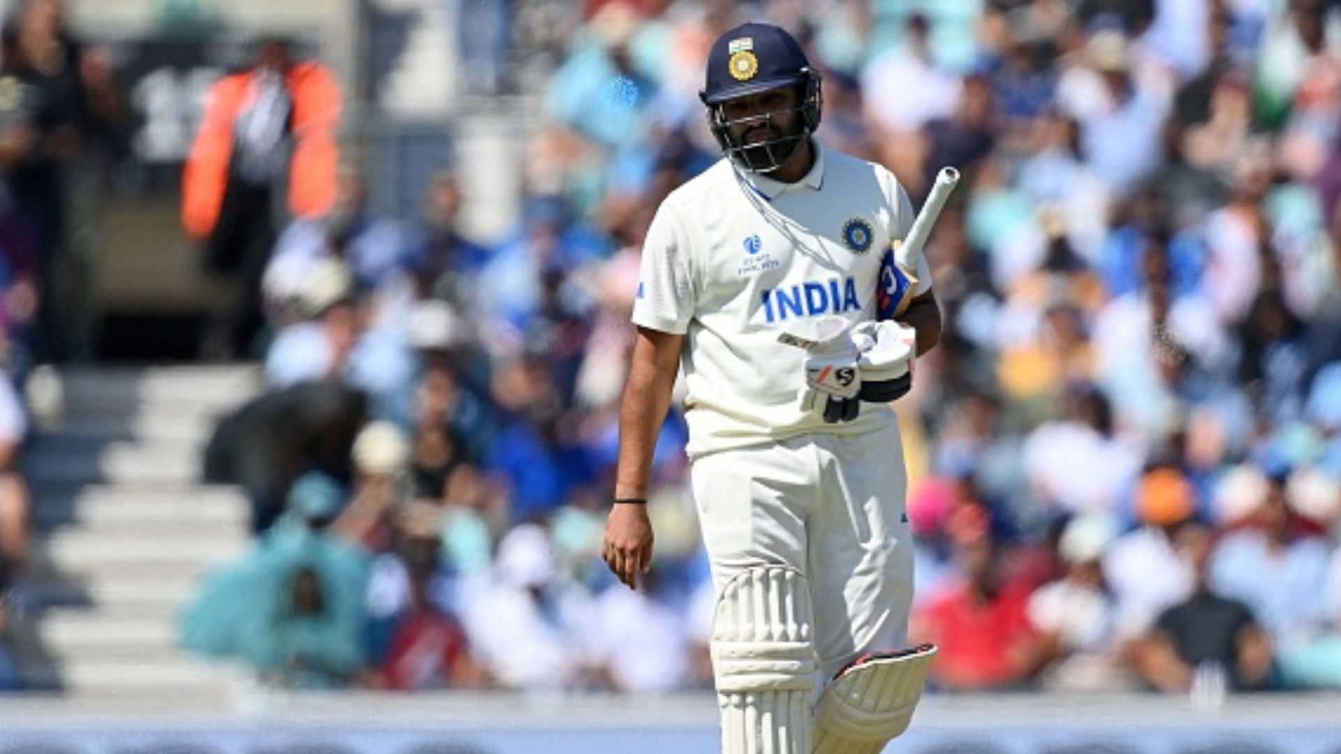  Rohit Sharma : साल 2007 से ICC फाइनल में फ्लॉप रोहित शर्मा, 15 रन पर हुए OUT तो फैंस ने कहा - सबसे बड़ा चोकर...