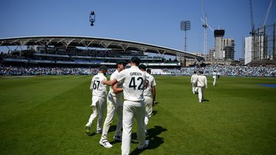 WTC Final: भारतीय फैंस ने कंगारुओं की उड़ाई खिल्ली, कहा- इतना घमंड ठीक नहीं, हेकड़ी निकालने के लिए सिराज का किया धन्यवाद SportsTak Hindi