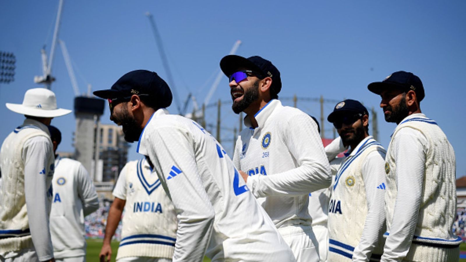 WTC Final: क्या विराट कोहली की कप्तानी से ऑस्ट्रेलिया के गिरे 4 विकेट, हर खिलाड़ी ने गौर से सुनी मास्टर की बात, VIDEO WTC Final: क्या विराट कोहली की कप्तानी से ऑस्ट्रेलिया के गिरे 4 विकेट, हर खिलाड़ी ने गौर से सुनी मास्टर की बात, VIDEO