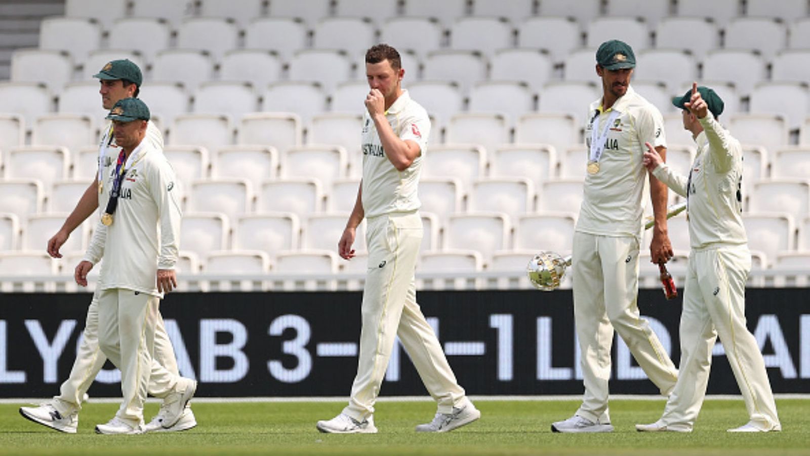 Ashes 2023: ऑस्ट्रेलिया का तूफानी गेंदबाज हुआ पूरी तरह फिट, इंग्लैंड के उड़े होश, क्या 3 टेस्ट से बाहर हो जाएंगे बोलैंड? Ashes 2023: ऑस्ट्रेलिया का तूफानी गेंदबाज हुआ पूरी तरह फिट, इंग्लैंड के उड़े होश, क्या 3 टेस्ट से बाहर हो जाएंगे बोलैंड?