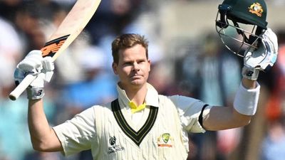 Ashes 2023: स्टीव स्मिथ बढ़ा रहे बेन स्टोक्स की इंग्लैंड टीम का सिरदर्द, अंग्रेजों की धरती पर 11 टेस्ट में ठोके हैं 7 शतक SportsTak Hindi