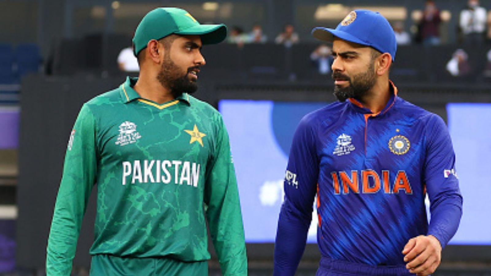 Asia Cup 2023 के सिर्फ 4 ही मैच पाकिस्तान में होने पर भड़के पाकिस्तानी फैंस, PCB को जमकर लगाई लताड़ Asia Cup 2023 के सिर्फ 4 ही मैच पाकिस्तान में होने पर भड़के पाकिस्तानी फैंस, PCB को जमकर लगाई लताड़