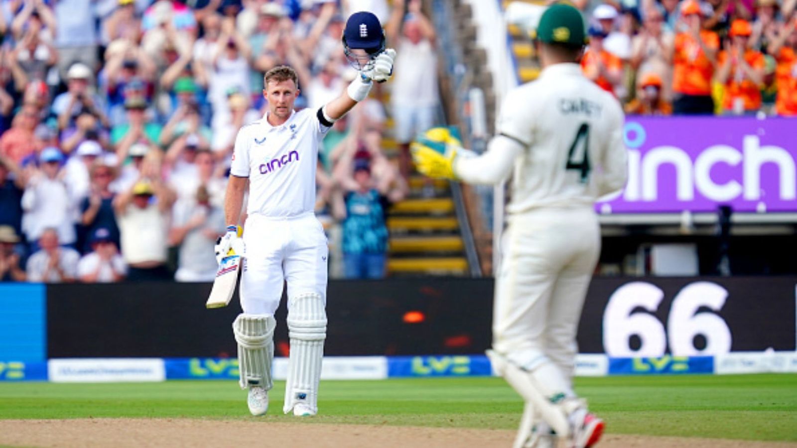 Ashes, ENG vs AUS : रूट के शतक और 'बैजबॉल' स्टाइल से इंग्लैंड ने ऑस्ट्रेलिया को खदेड़ा, पहली पारी में ठोके 393 रन Ashes, ENG vs AUS : रूट के शतक और 'बैजबॉल' स्टाइल से इंग्लैंड ने ऑस्ट्रेलिया को खदेड़ा, पहली पारी में ठोके 393 रन