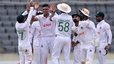 BAN vs AFG: बांग्लादेश ने अफगानिस्तान को साढ़े 3 दिन में 546 रन से रौंदा, 89 साल में टेस्ट क्रिकेट की सबसे बड़ी जीत SportsTak Hindi