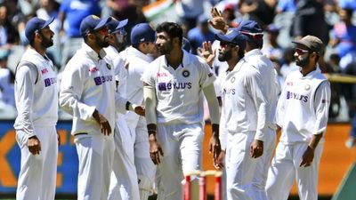 INDvsWI: टीम इंडिया में केवल एक खिलाड़ी की जगह कटघरे में, जाना पड़ सकता है बाहर, 2 युवा जगह भरने के दावेदार SportsTak Hindi