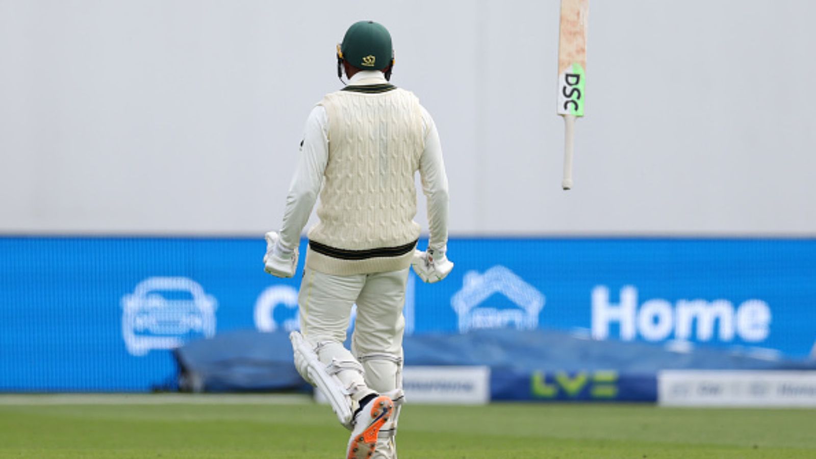 Usman Khawaja Century: टीम से निकाला गया, ताने सुने, कहा गया इंग्लैंड में रन नहीं बना सकता, अब शतक ठोककर फेंक दिया बल्ला Usman Khawaja Century: टीम से निकाला गया, ताने सुने, कहा गया इंग्लैंड में रन नहीं बना सकता, अब शतक ठोककर फेंक दिया बल्ला
